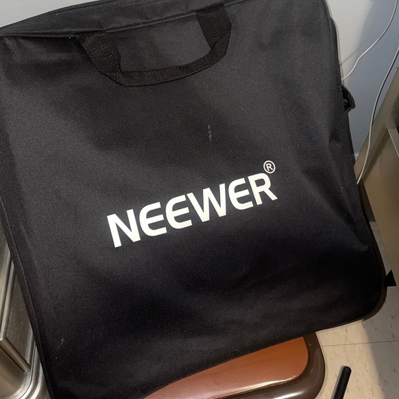 Neewer Ring Light- Best Lighting for Content Creators! - Picture 2 of 2